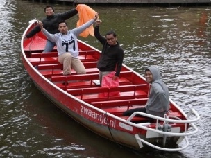 open Rundfahrtboot Kahnfahrt Giethoorn