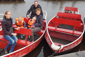 fluisterbootje huren Giethoorn