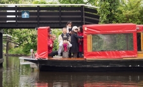 rondvaart met gids door Giethoorn