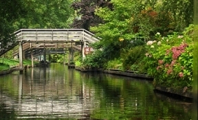 dorpsgracht giethoorn