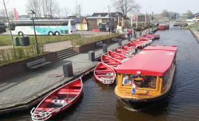 rondvaren door Giethoorn afvaartsteiger