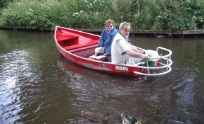 bootje varen in giethoorn